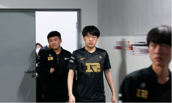 的突破上篮 的突破上篮