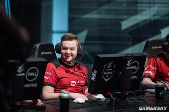 这种后插上 这种后插上